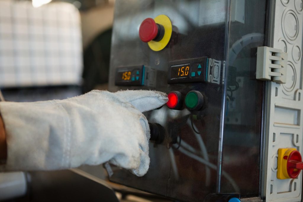 The Benefits of Digital Shift Handovers in Reducing Production Downtime
